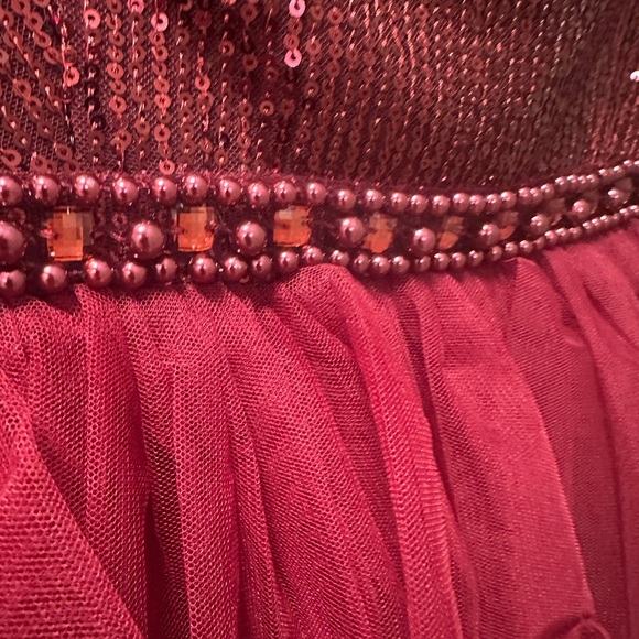 Mac Duggal NWT 26299 Size 4 Long Sleeve Ruffle Tiered Midi Dress - Picture 6 of 10